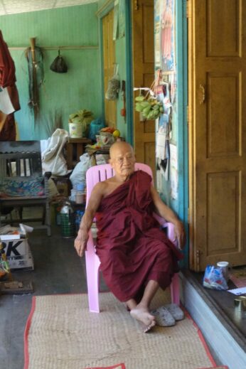 Burmese Monk - InsideBurma Tours