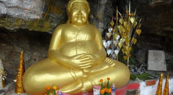 Statue at Mt Phousi, Laos
