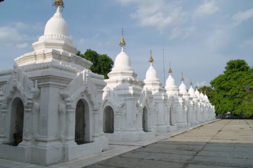 Kuthodaw Pagoda, Mandalay InsideBurma Tours