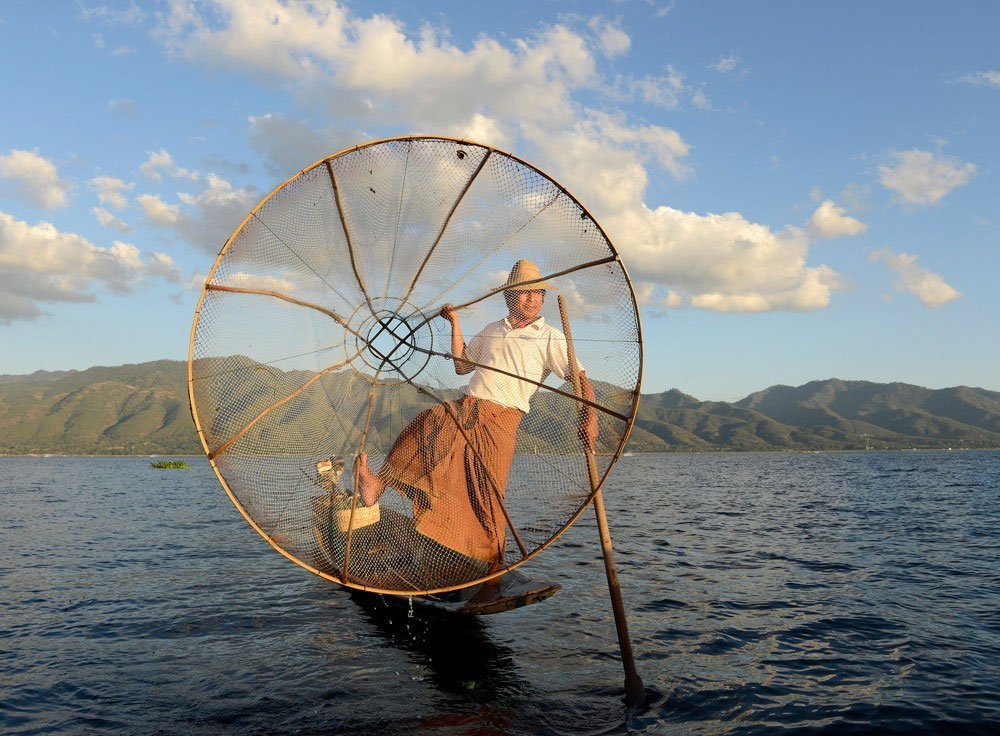 Travel Photography Competition - Traditional fishing and one-leg paddling on Inle Lake, Myanmar